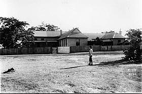 Riverstone museum in 1907, housing Riverstone public school